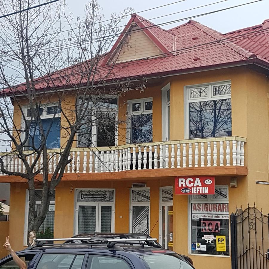 Готель Relax Haus Хунедоара Екстер'єр фото